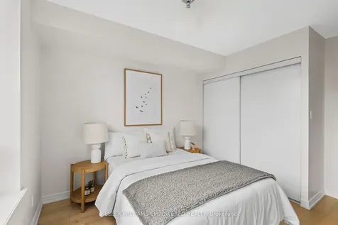 1369 Bloor Street W Toronto ON M6P 4J4