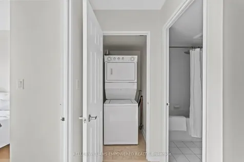 1369 Bloor Street W Toronto ON M6P 4J4