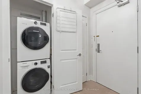 438 King Street W Toronto ON M5V 3T9