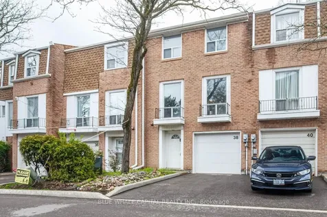 38 Thimble Berry Way Toronto ON M2H 3K7