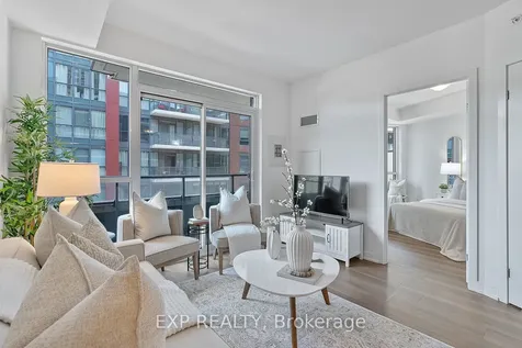 38 Iannuzzi Street Toronto ON M5V 0E8