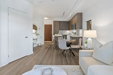 38 Iannuzzi Street Toronto ON M5V 0E8