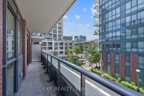 38 Iannuzzi Street Toronto ON M5V 0E8