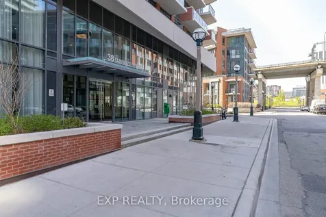 38 Iannuzzi Street Toronto ON M5V 0E8