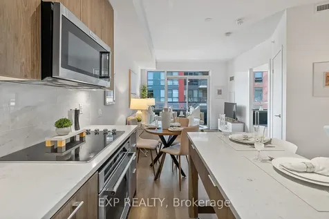 38 Iannuzzi Street Toronto ON M5V 0E8