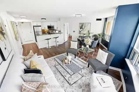 16 Dallimore Circle Toronto ON M3C 4C4