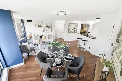 16 Dallimore Circle Toronto ON M3C 4C4