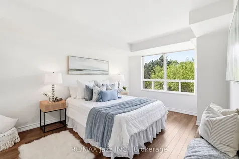 16 Dallimore Circle Toronto ON M3C 4C4