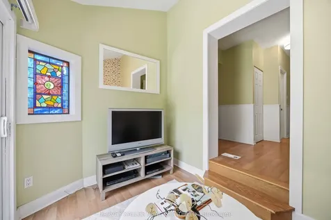110 Cottingham Street Toronto ON M4V 1C1