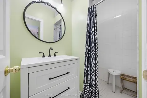 110 Cottingham Street Toronto ON M4V 1C1