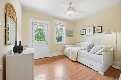 110 Cottingham Street Toronto ON M4V 1C1