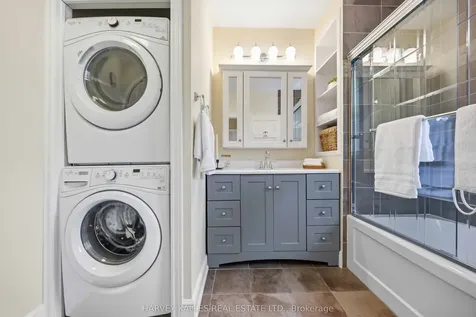 110 Cottingham Street Toronto ON M4V 1C1