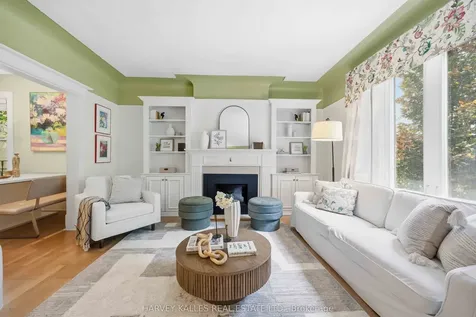 110 Cottingham Street Toronto ON M4V 1C1