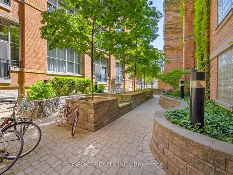 955 Queen Street W Toronto ON M6J 3X5