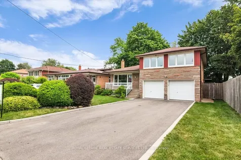 21 Barksdale Avenue Toronto ON M3H 4S4
