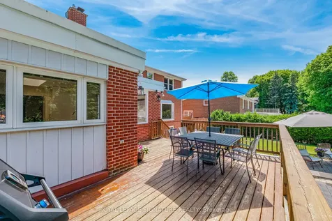 14 Manorpark Court Toronto ON M2J 1A2