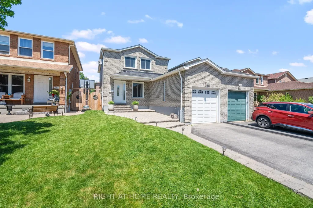 116 Rollo Drive Ajax ON L1S 7B9