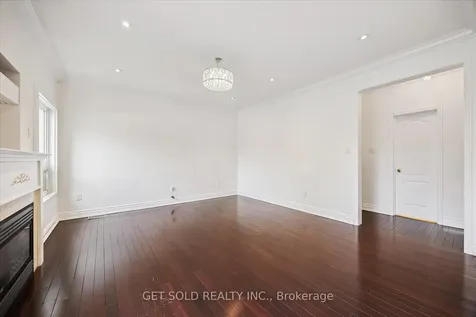 28 Barden Crescent Ajax ON L1Z 2A9