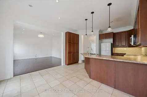 28 Barden Crescent Ajax ON L1Z 2A9