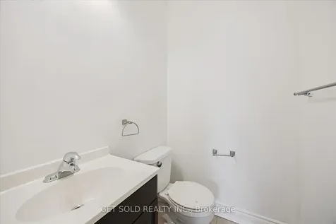 28 Barden Crescent Ajax ON L1Z 2A9