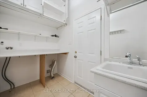 28 Barden Crescent Ajax ON L1Z 2A9