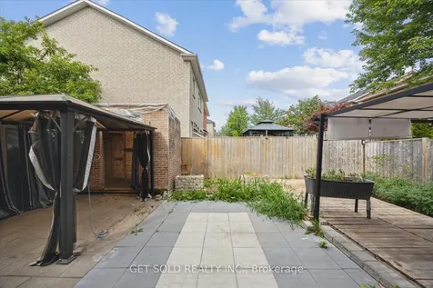 28 Barden Crescent Ajax ON L1Z 2A9