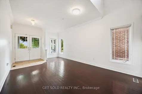 28 Barden Crescent Ajax ON L1Z 2A9