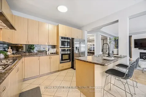 94 Muscat Crescent Ajax ON L1Z 0B7