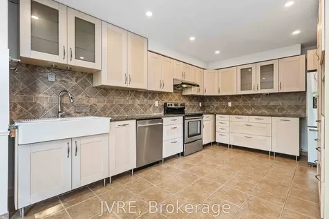 263 Wright Crescent Ajax ON L1S 5S5