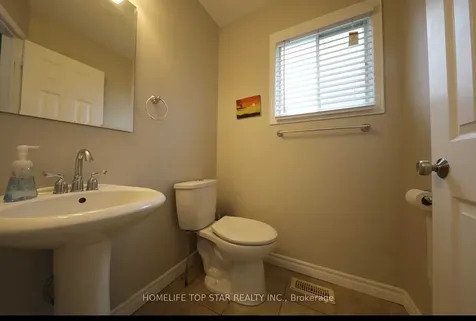 32 Millington Crescent Ajax ON L1T 1R3