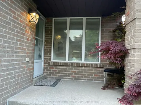 32 Millington Crescent Ajax ON L1T 1R3