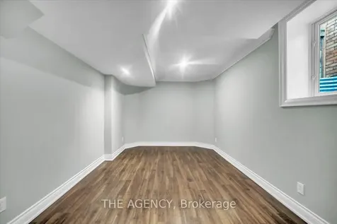 9 Warburton Drive Ajax ON L1T 0K6