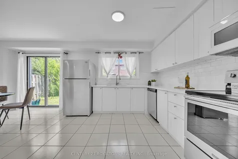 19 Palmer Drive Ajax ON L1S 5W9