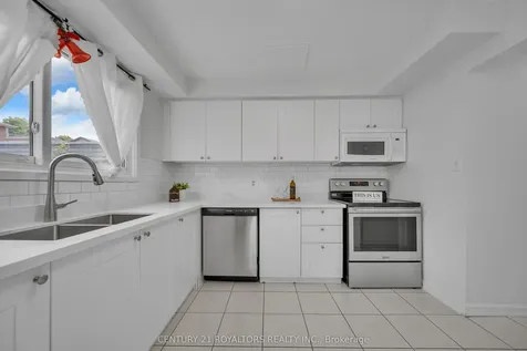 19 Palmer Drive Ajax ON L1S 5W9