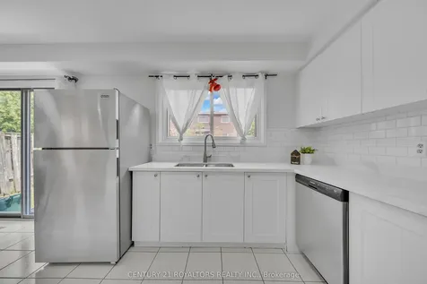 19 Palmer Drive Ajax ON L1S 5W9