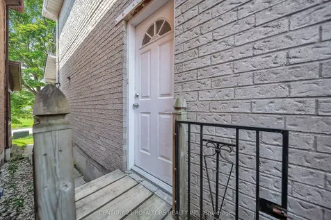 19 Palmer Drive Ajax ON L1S 5W9