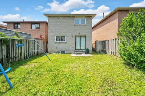 19 Palmer Drive Ajax ON L1S 5W9