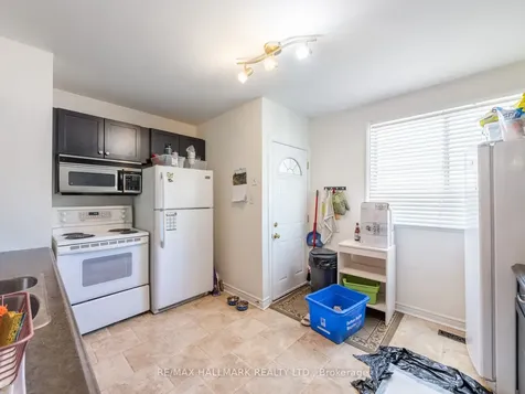 96 Emperor Street Ajax ON L1S 1N2