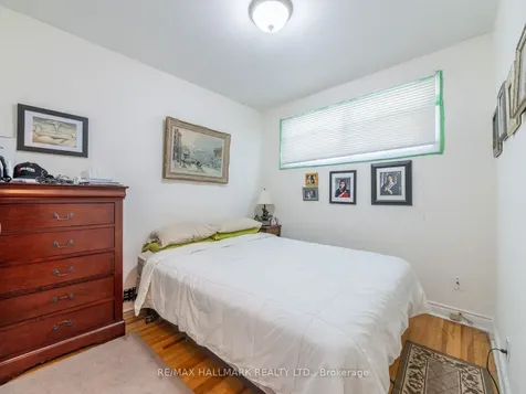 96 Emperor Street Ajax ON L1S 1N2