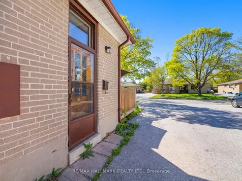 96 Emperor Street Ajax ON L1S 1N2