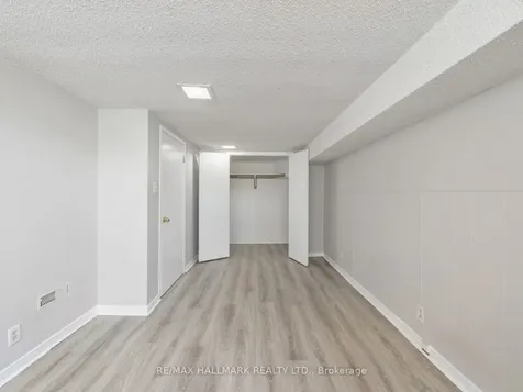 96 Emperor Street Ajax ON L1S 1N2