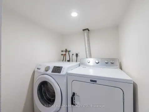 96 Emperor Street Ajax ON L1S 1N2