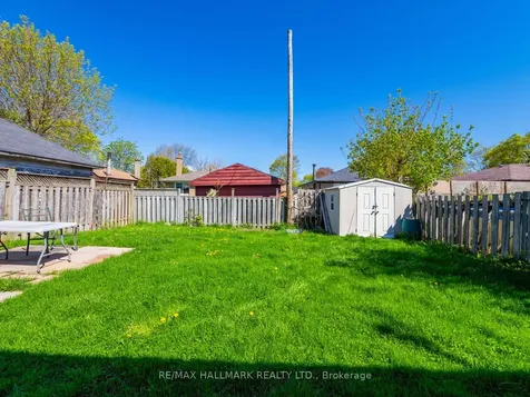 96 Emperor Street Ajax ON L1S 1N2