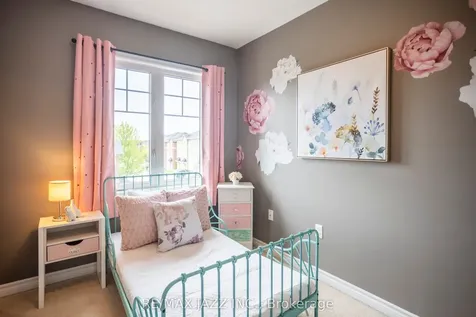 61 Markham Trail Clarington ON L1C 0S4