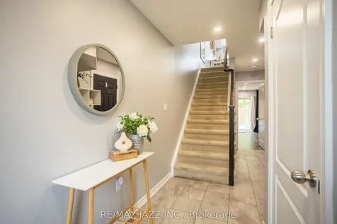 61 Markham Trail Clarington ON L1C 0S4