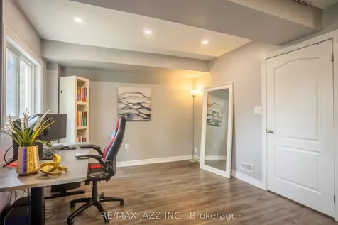 61 Markham Trail Clarington ON L1C 0S4