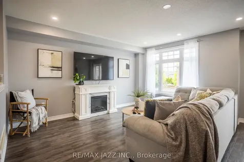 61 Markham Trail Clarington ON L1C 0S4