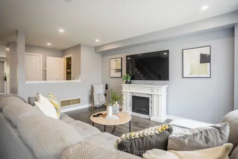 61 Markham Trail Clarington ON L1C 0S4