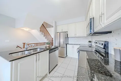 506 Rossland Road W Ajax ON L1T 0N5