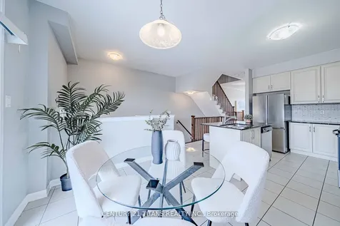 506 Rossland Road W Ajax ON L1T 0N5